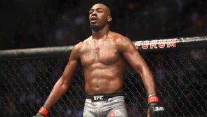 Jon Jones poslao upozorenje borcima uoči debitantskog nastupa u teškoj kategoriji